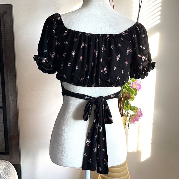 Forever 21 Floral Print Crop Top - Picture 7 of 9